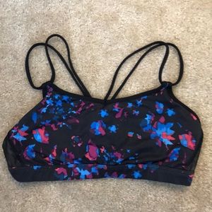 Lululemon sports bra